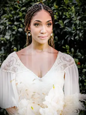 wedding makeup half-lined eyes