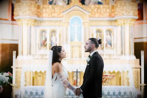 High ponytail wedding hairstyle with veil