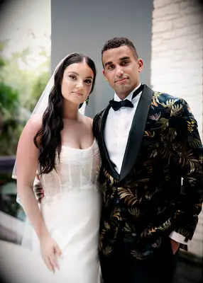 Beach waves with veil wedding hairstyle