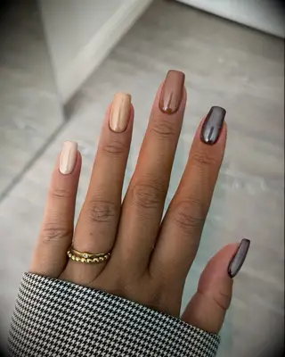 Neutral chrome wedding nails