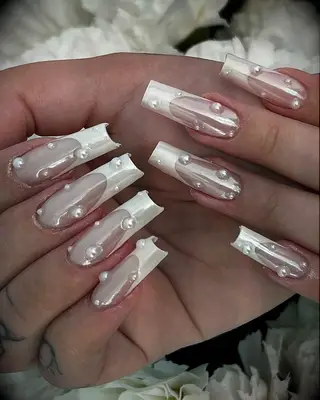 Pearl chrome wedding nails