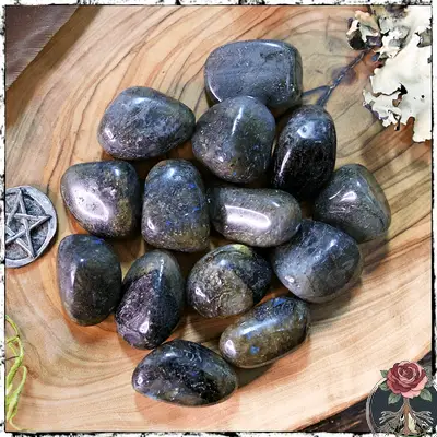 Tumbled Labradorite Crystal for Protection, Tartarusfarms