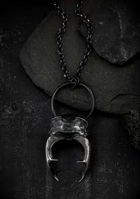 Silver sea shell necklace