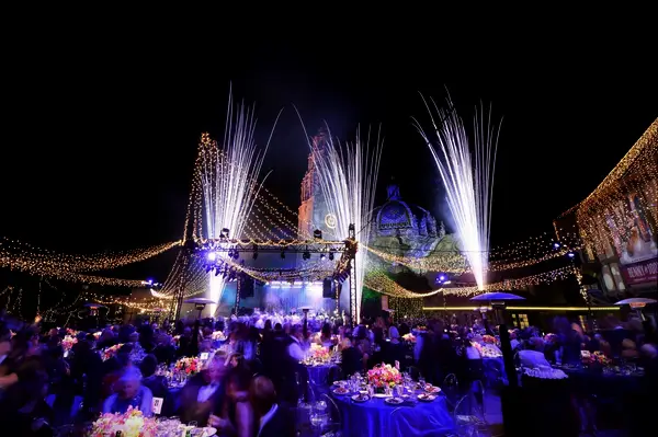 Acabeu la nit amb un cop quan tingueu focs artificials