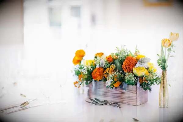 Wooden box used for centre piece design