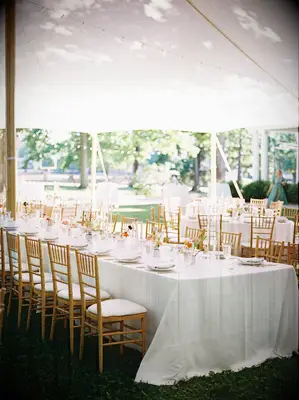 minimalist centerpieces look