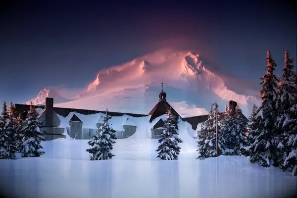 Timberline Lodge in Mt. Hood in Oregon winter wedding venue