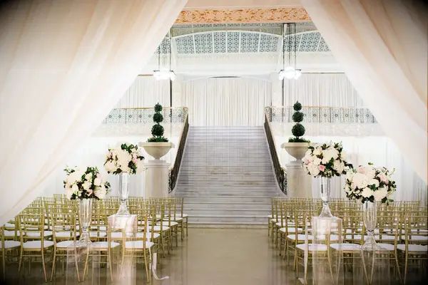 Rookery Building in Chicago, Illinois winter wedding venue