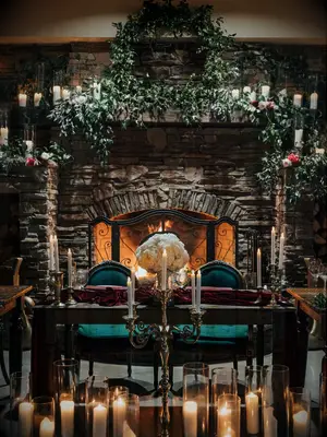 globe of white roses