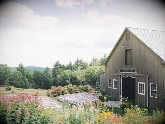 Barn wedding venue in Wonalancet, New Hampshire.