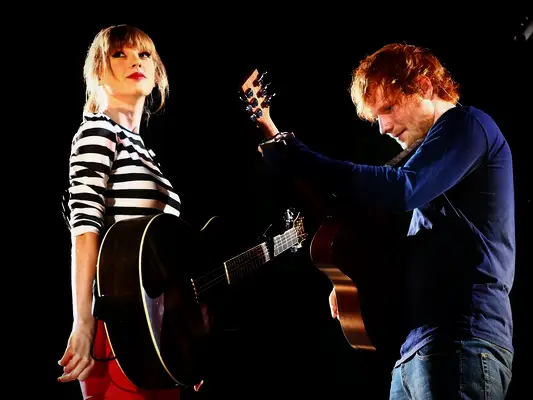 Ed Sheeran singing with Taylor Swift