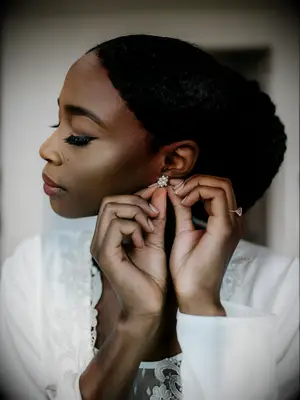 wedding photography shot list bride getting ready