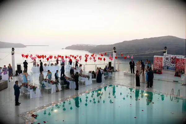 Paper Lanterns wedding lighting idea