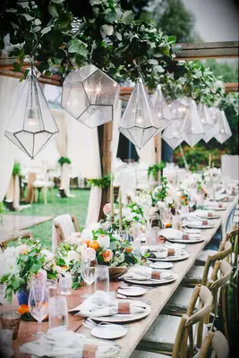 Geometric wedding light idea