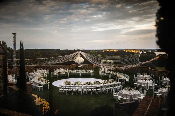 Stunning outdoor wedding reception