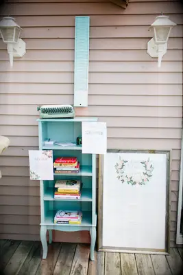 Secondhand book wedding favors