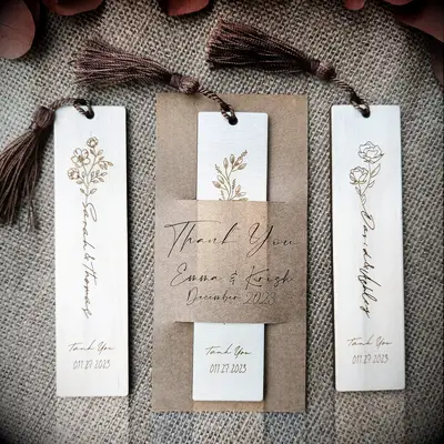 Custom wooden bookmark favors
