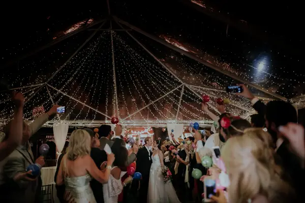 Maracas wedding send-off