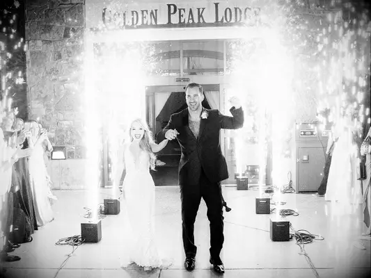 Cold sparkler machine wedding exit