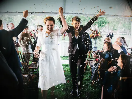 Confetti wedding send-off