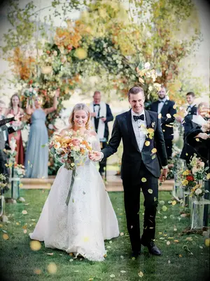 Leaf wedding send-off 