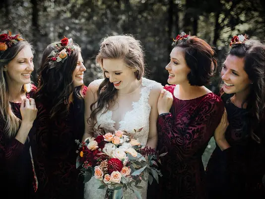 Flower crown wedding bouquet alternatives