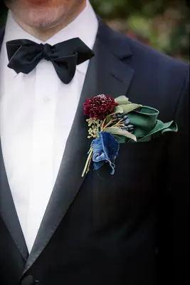 Boutonniere with velvet ribbon