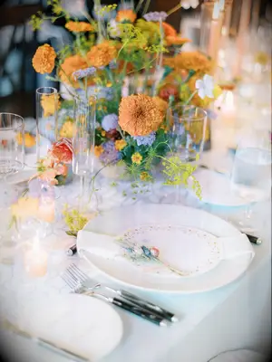 Wildflower wedding day inspo