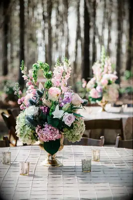 Romantic Spring Centerpiece with Hydrangea and Rose