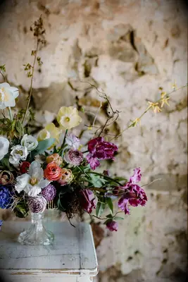Spring Wedding Tablescape with Forsythia and Daffodils