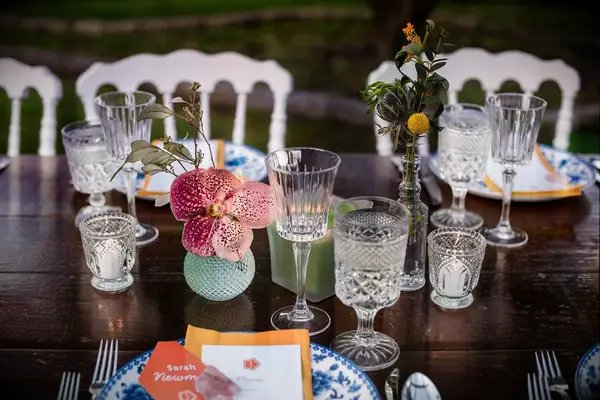 Vintage Simple Spring Wedding Centerpiece