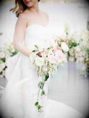 Blush and ivory bouquet