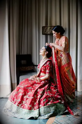 Hindu bride in red lehenga