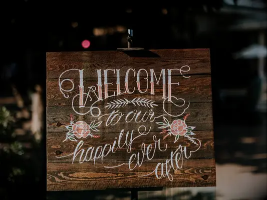 DIY wedding welcome sign