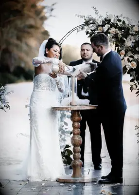Sand ceremony Hawaiian wedding tradition