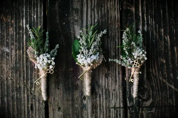 Vintage boutonnieres