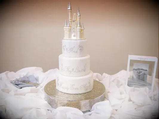 Cinderella-themed fairytale wedding cake