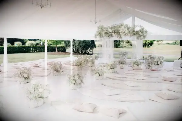 This all-white wedding aesthetic is sure to go down a treat.