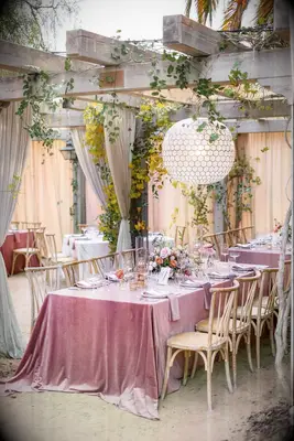 Romantic Velvet Tablecloths