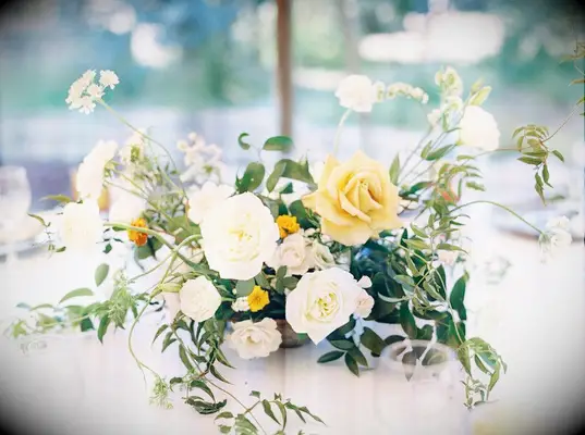 Simple centerpiece with roses and greenery