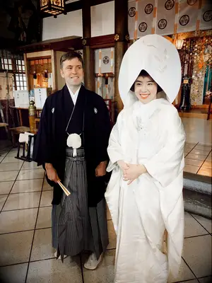 Bride and groom in traditional Japanese wedding attire