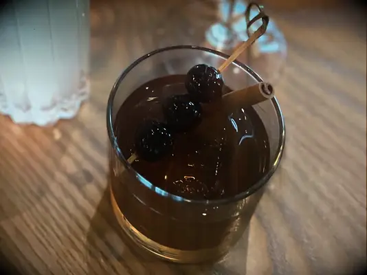 Berrylicious Bourbon Sip fall wedding drink