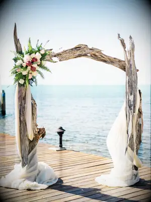 Driftwood wedding arch for a beach wedding. 