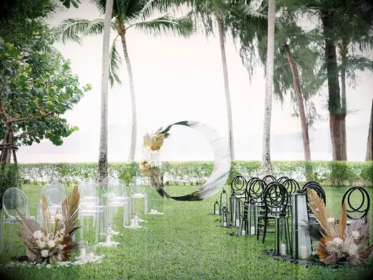 Half moon wedding arch