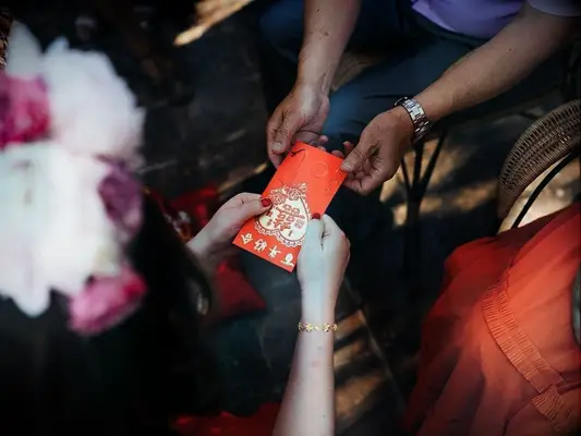 red envelope at Chinese wedding ceremony