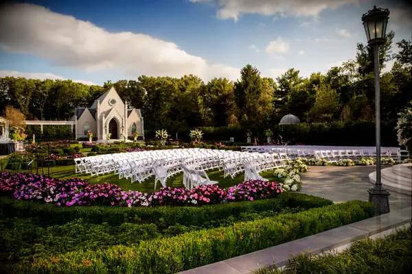 Park Chateau outdoor wedding venue in East Brunswick, New Jersey