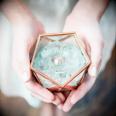 Terrarium ring box from Etsy