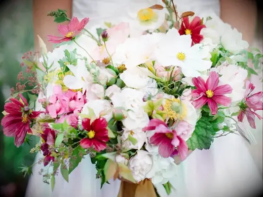 pink cosmo wedding bouquet