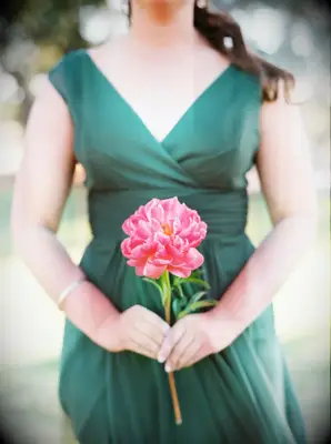Single pink peony bouquet