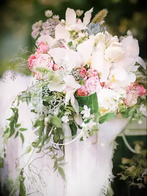 Romantic bridal bouquet